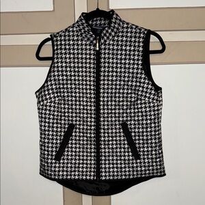 Chico's Black and White Houndstooth Vest